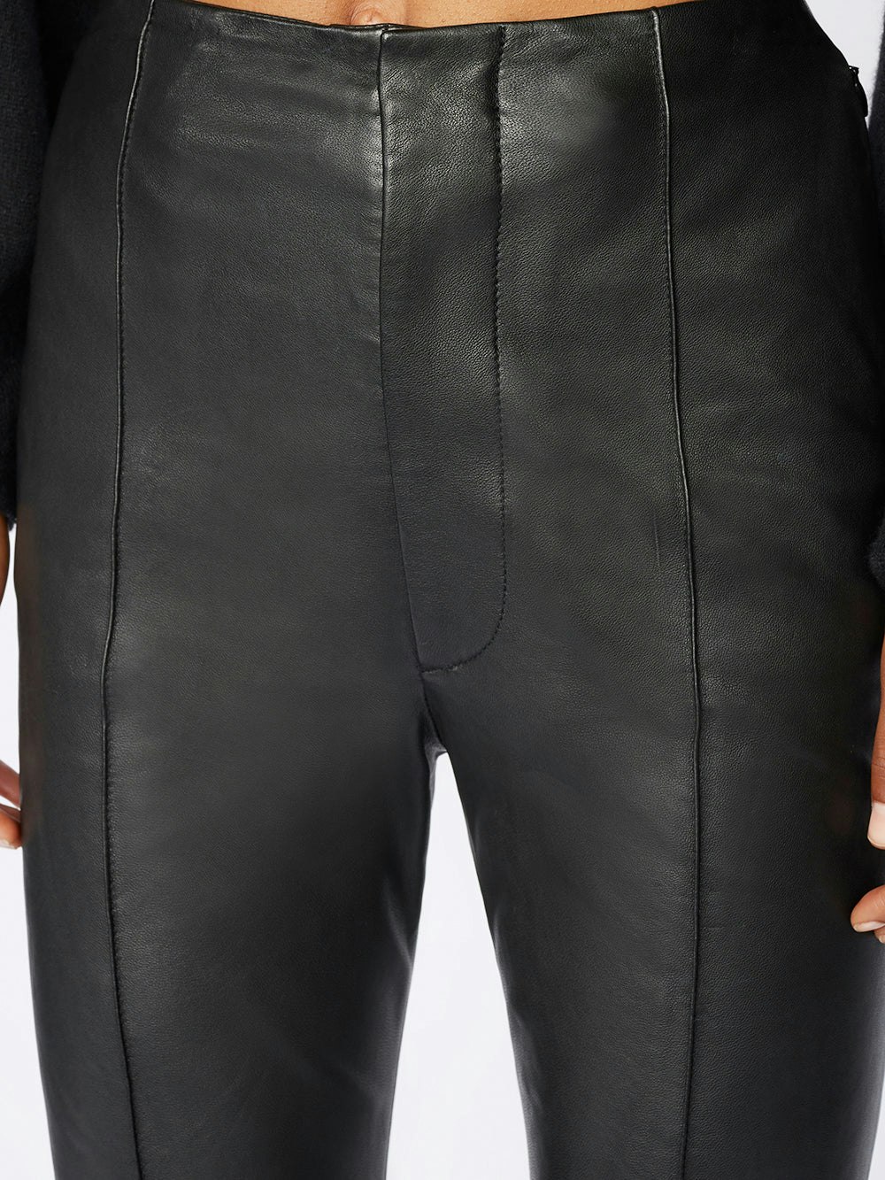 pants front view alt:size alt:fit1